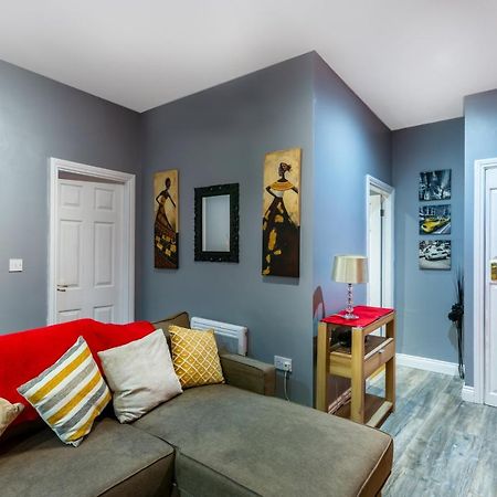 Stockton Town Centre Spacious Apartment Free Parking And Wifi エクステリア 写真